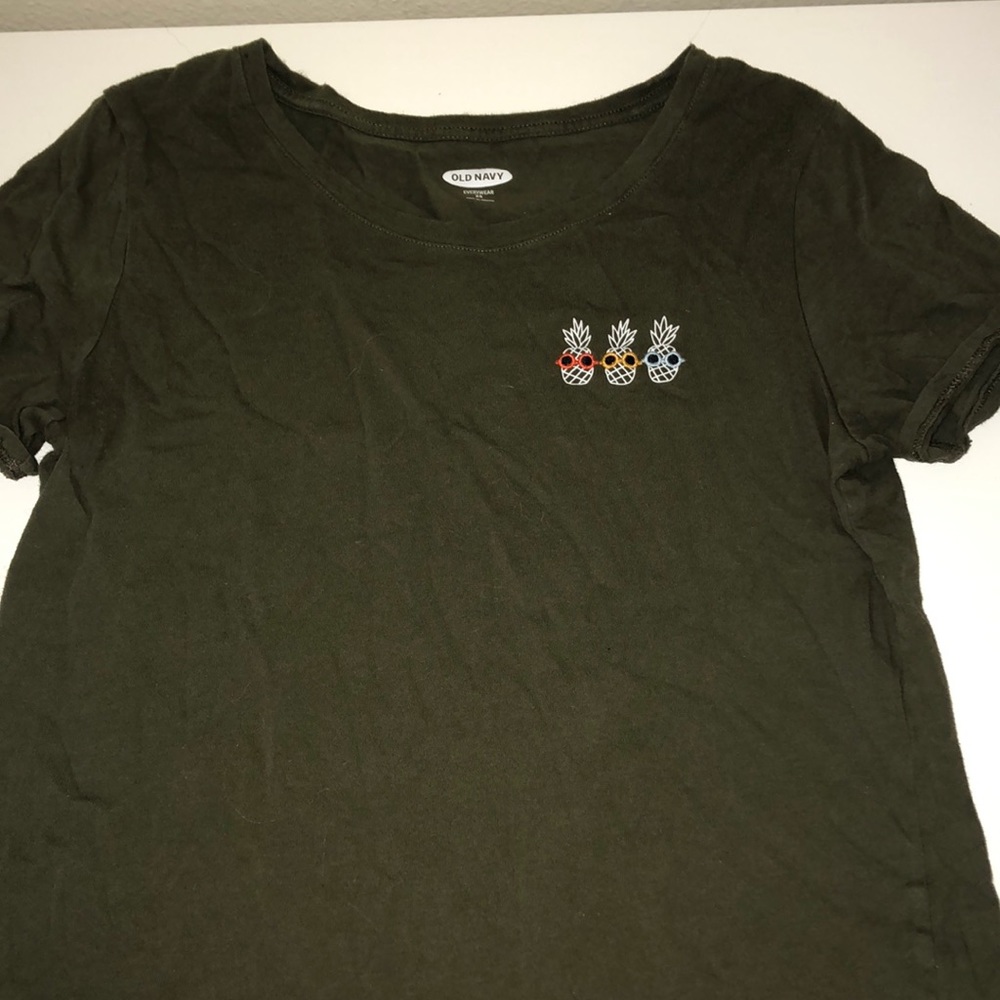 SUPER CUTE tee! Really comfy!!